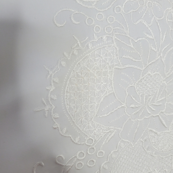 Vintage white button down shirt with embroidery - Picture 13 of 14